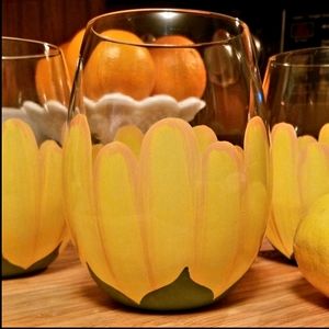 Sunflower Stemless Wine Glasses